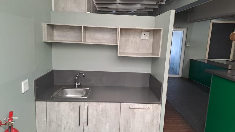 To Let commercial Property for Rent in Walmer Eastern Cape